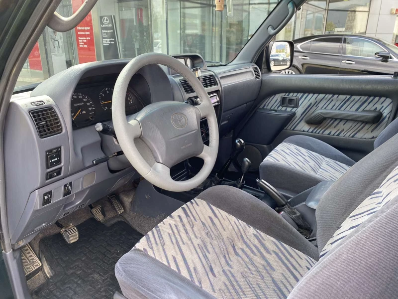 Toyota Land cruiser 3.0 D-4D, снимка 12 - Автомобили и джипове - 47256090