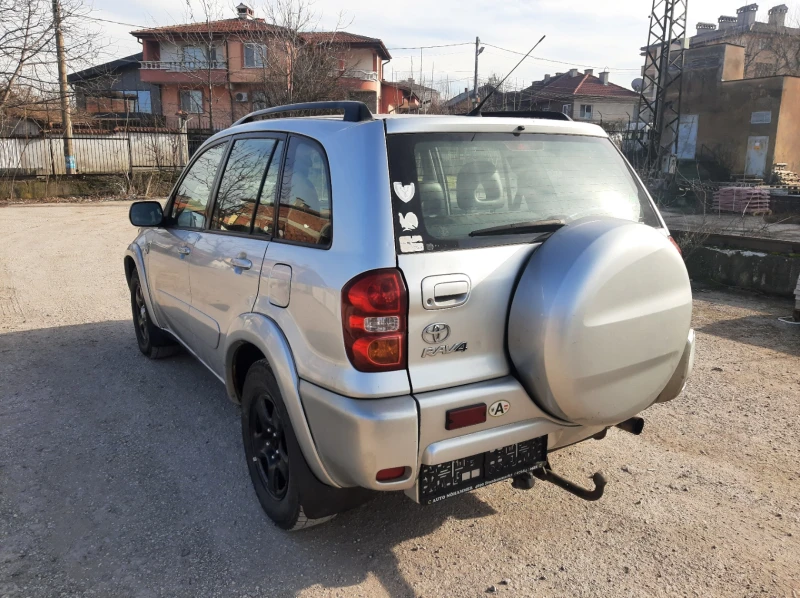 Toyota Rav4 2.0 D4D 4x4, снимка 2 - Автомобили и джипове - 49286400