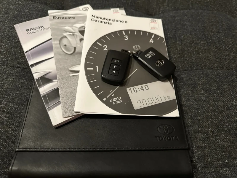 Toyota Rav4 59 000 km. , Hybrid , automatic, снимка 13 - Автомобили и джипове - 51989764