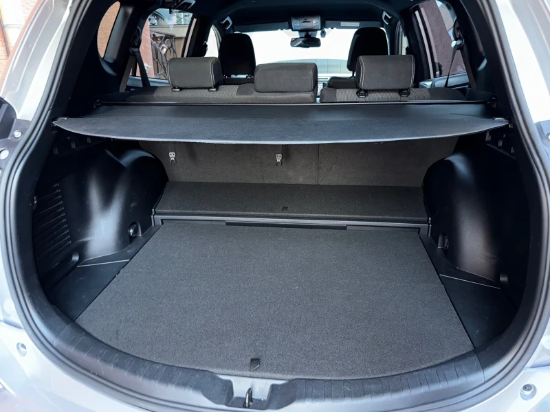 Toyota Rav4 59 000 km. , Hybrid , automatic, снимка 11 - Автомобили и джипове - 51989764