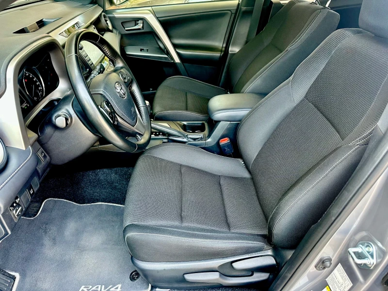 Toyota Rav4 59 000 km. , Hybrid , automatic, снимка 14 - Автомобили и джипове - 51989764