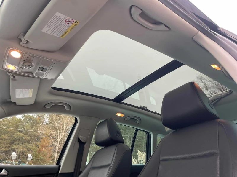 VW Tiguan * 4dr Auto 4Motion * CARFAX * ЦЕНА ДО БГ, снимка 14 - Автомобили и джипове - 52830367