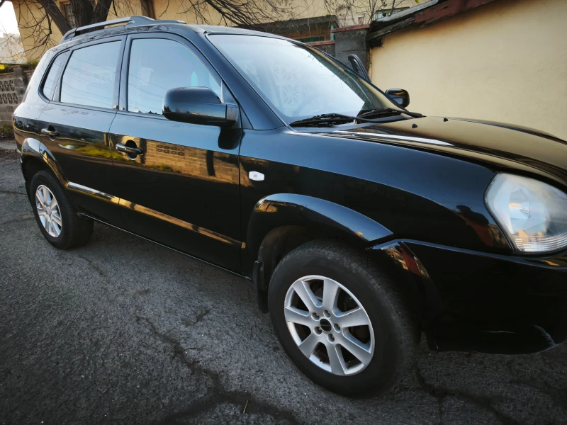 Hyundai Tucson, снимка 4 - Автомобили и джипове - 52849153