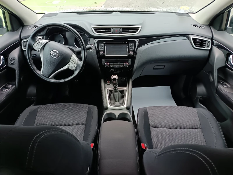 Nissan Qashqai 1.6 dCi N-Connecta 4x4 ЕДИНСТВЕН СОБСТВЕНИК, снимка 10 - Автомобили и джипове - 52931770