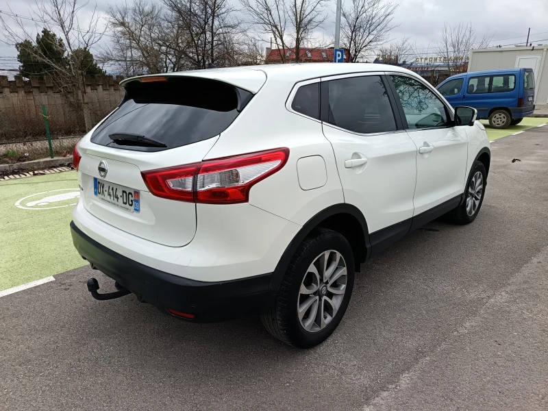 Nissan Qashqai 1.6 dCi N-Connecta 4x4 ЕДИНСТВЕН СОБСТВЕНИК, снимка 5 - Автомобили и джипове - 52931770