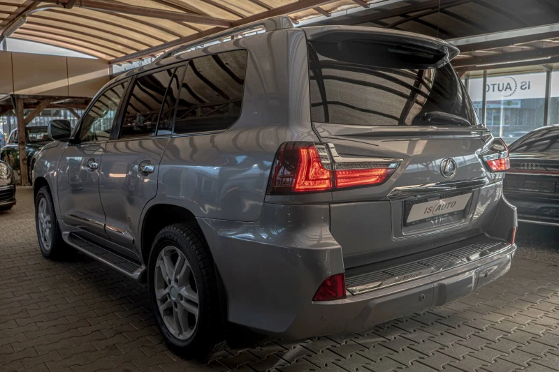 Lexus LX 570 5.7/4X4/Камера 360/Обдухване/FaceLift, снимка 4 - Автомобили и джипове - 52989142