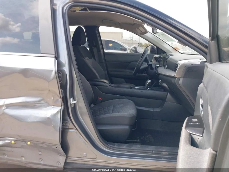 Nissan Juke 2l Kicks Sv Fwd, снимка 5 - Автомобили и джипове - 53600409