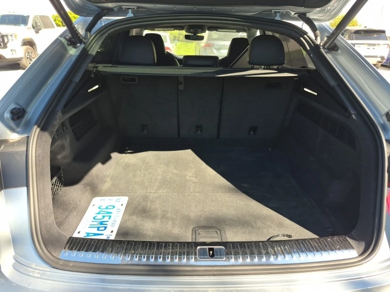 Audi RSQ8 * CARFAX *    | Mobile.bg   16