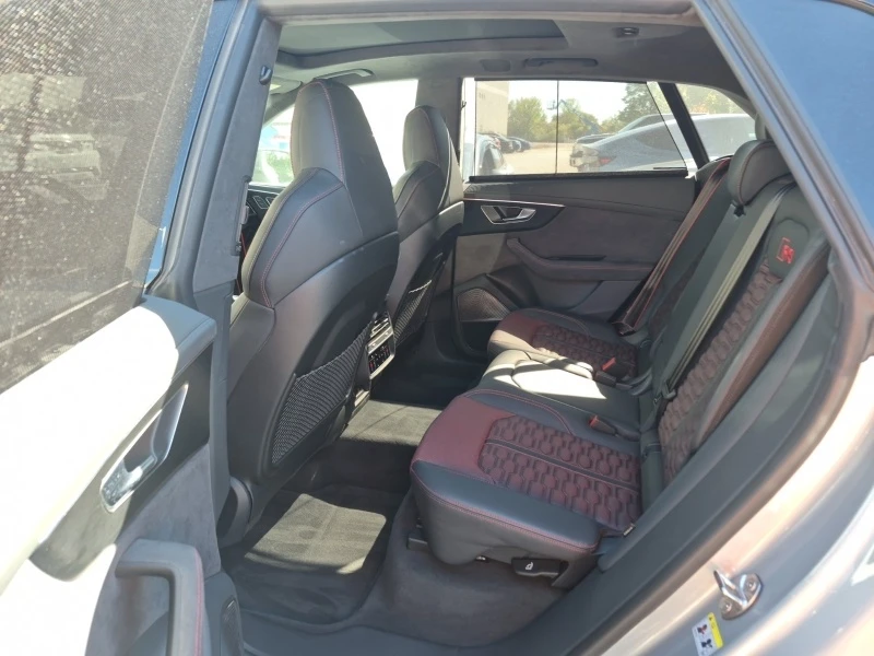 Audi RSQ8 * CARFAX *    | Mobile.bg   13