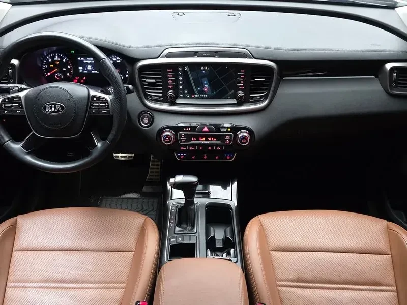 Kia Sorento 2.0 Master, снимка 7 - Автомобили и джипове - 56503814