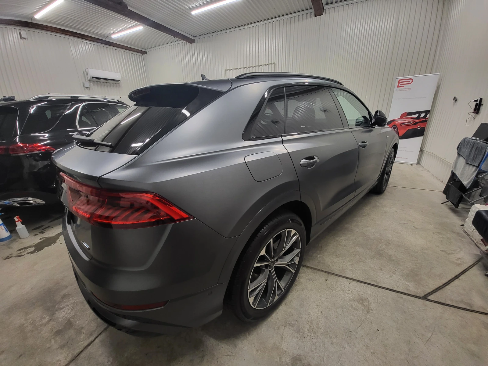 Audi Q8 55 TFSi Double S-Line Grey Matt - изображение 8