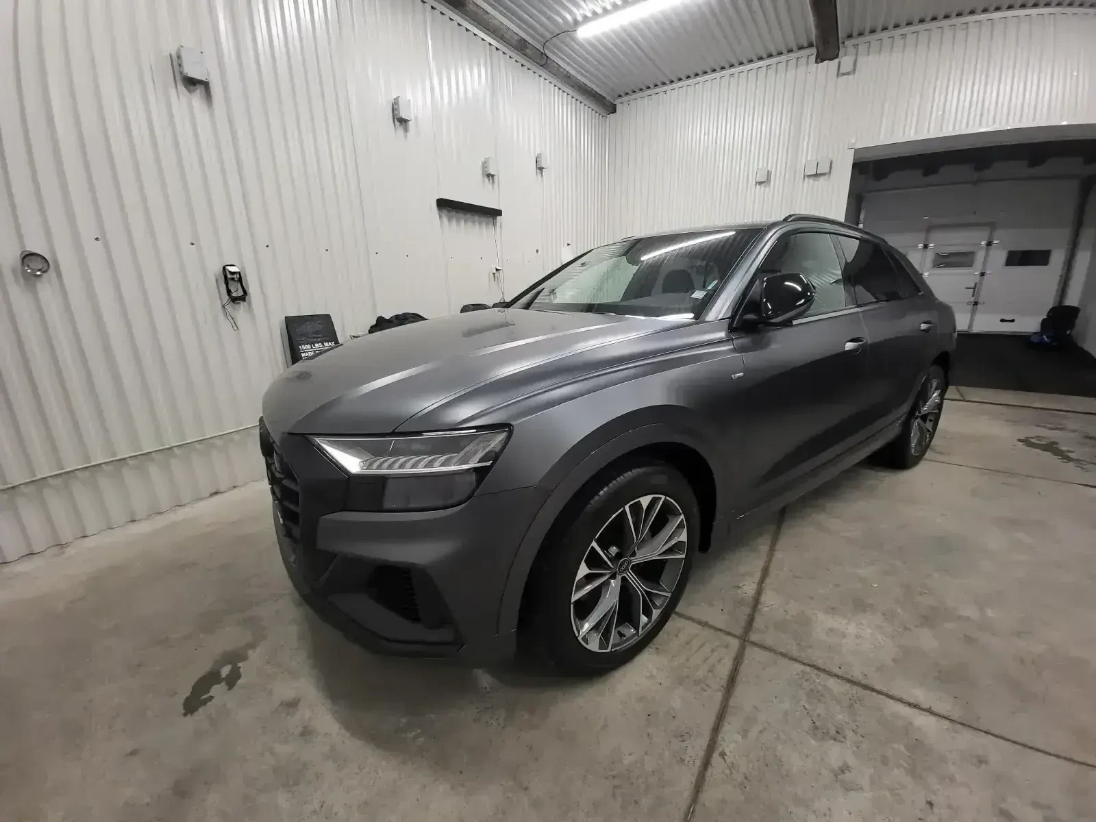 Audi Q8 55 TFSi Double S-Line Grey Matt - изображение 3