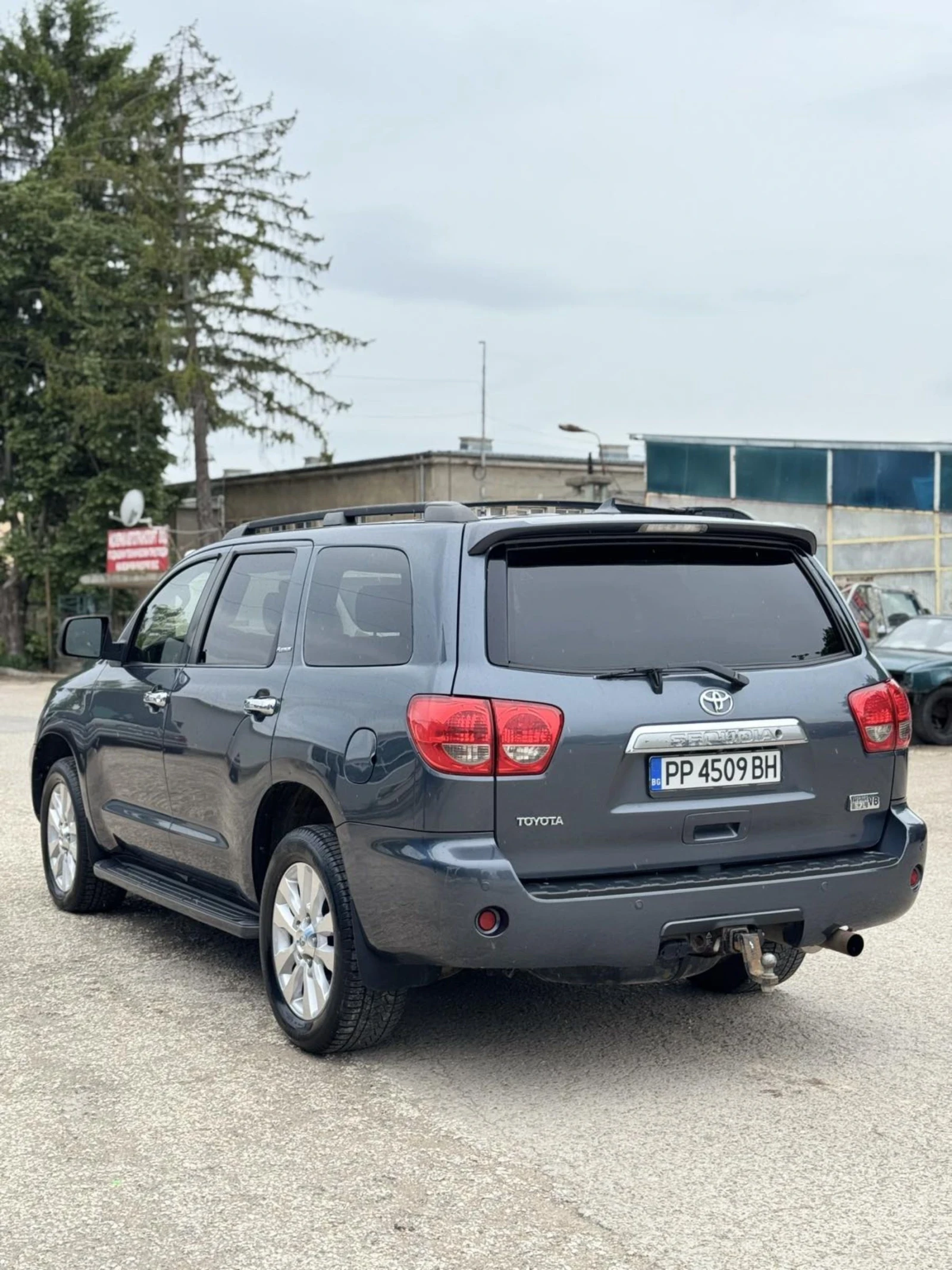 Toyota Sequoia Platinum * LPG* V8  - изображение 4