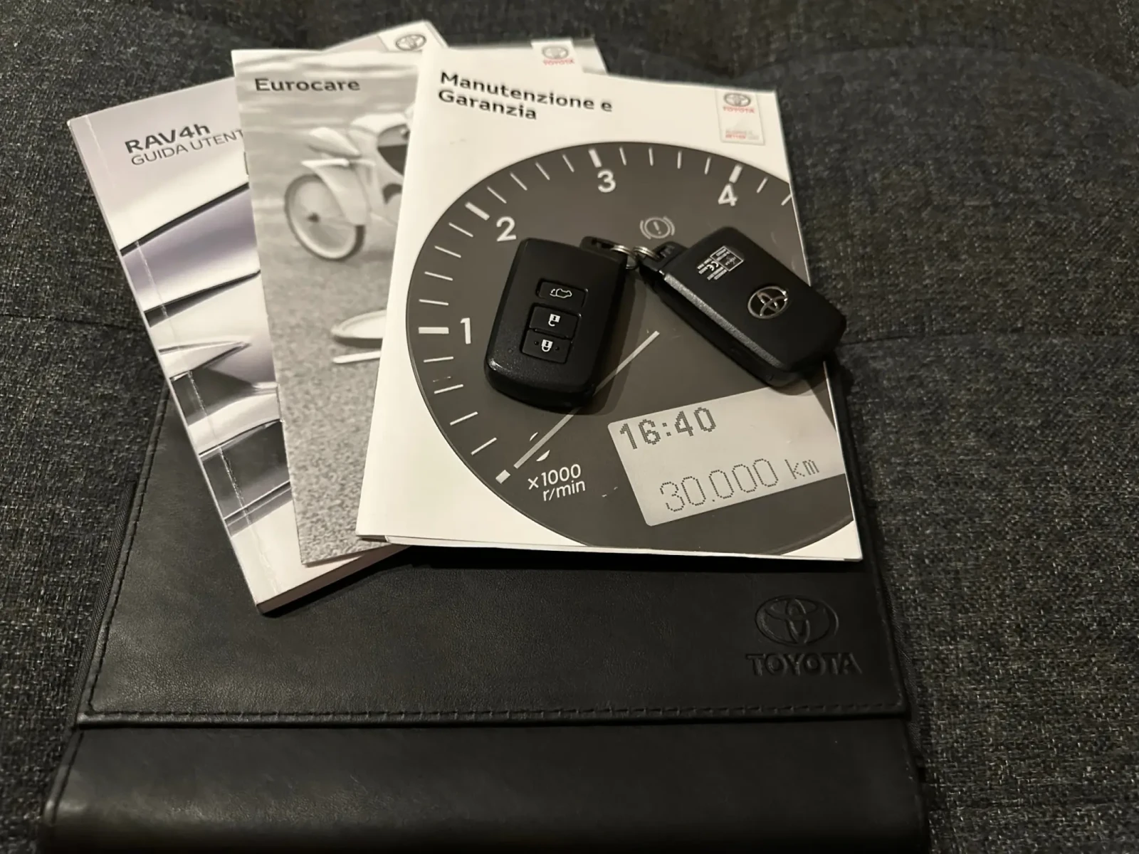 Toyota Rav4 59 000 km. , Hybrid , automatic | Mobile.bg — изображение 13