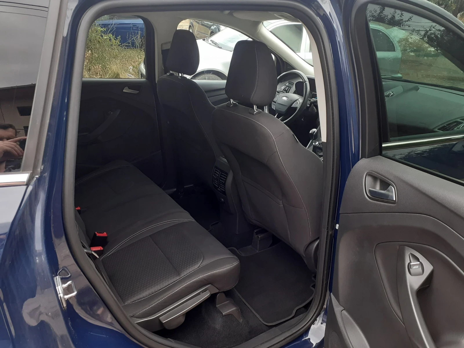 Ford Kuga 1.5 i Business 2WD - изображение 8