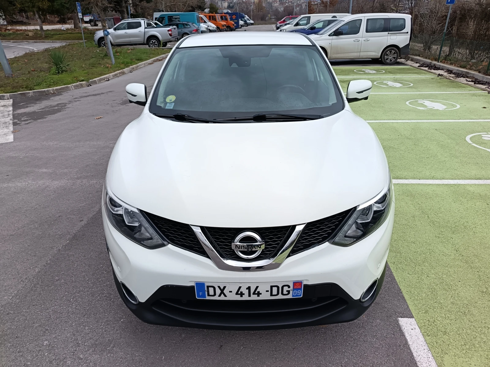 Nissan Qashqai 1.6 dCi N-Connecta 4x4 ЕДИНСТВЕН СОБСТВЕНИК - изображение 8