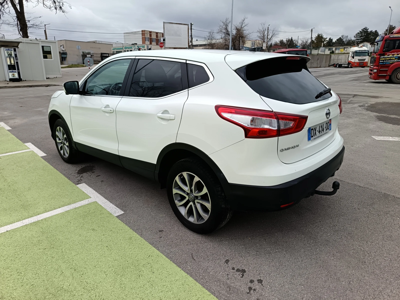 Nissan Qashqai 1.6 dCi N-Connecta 4x4 ЕДИНСТВЕН СОБСТВЕНИК - изображение 3