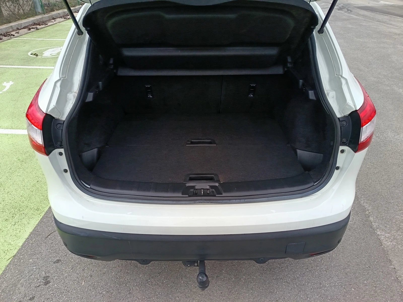 Nissan Qashqai 1.6 dCi N-Connecta 4x4 ��������� ���������� | Mobile.bg � ����������� 16