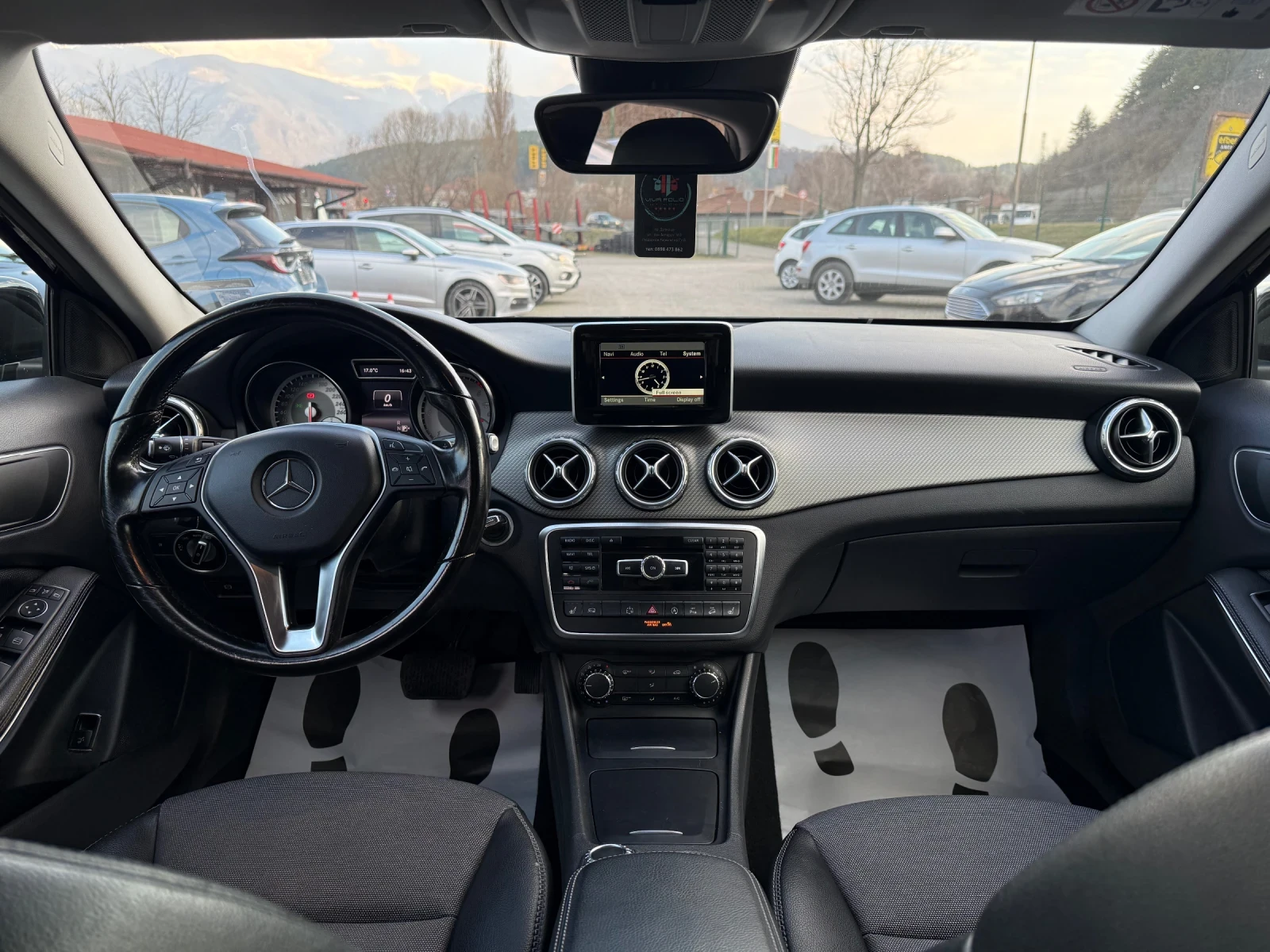 Mercedes-Benz GLA 220 4x4, Автомат, Обслужен, Нови гуми, Лизинг, снимка 10 - Автомобили и джипове - 53864270