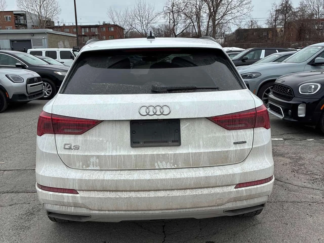 Audi Q3 * Komfort * ПОДГРЕВИ * КАМЕРА * ПАМЕТ, снимка 4 - Автомобили и джипове - 54034650