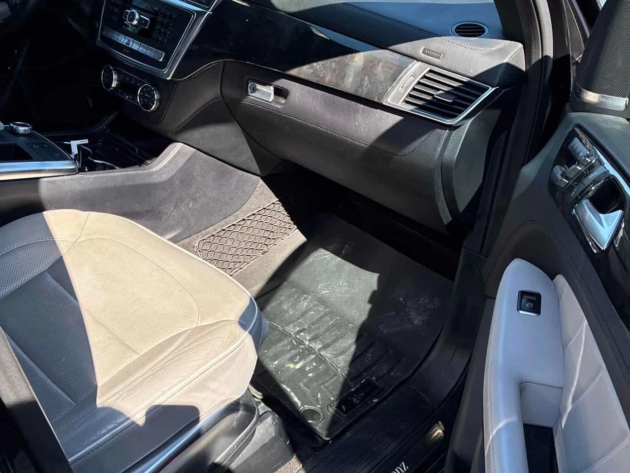 Mercedes-Benz GL 550 * PANO* KEYLESS* ПОДГРЕВ* , снимка 15 - Автомобили и джипове - 54048962