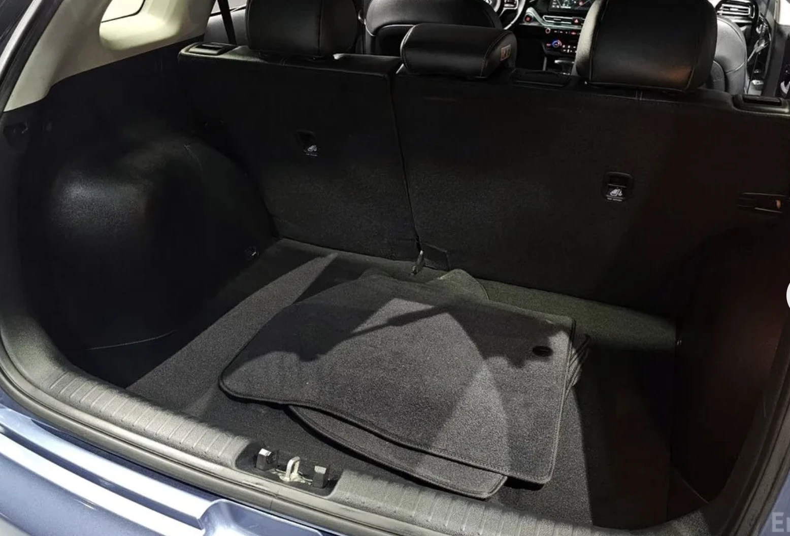 Kia Niro PRESTIGE* КОЖА* ПОДГРЕВ* НАВИ* , снимка 17 - Автомобили и джипове - 54127141