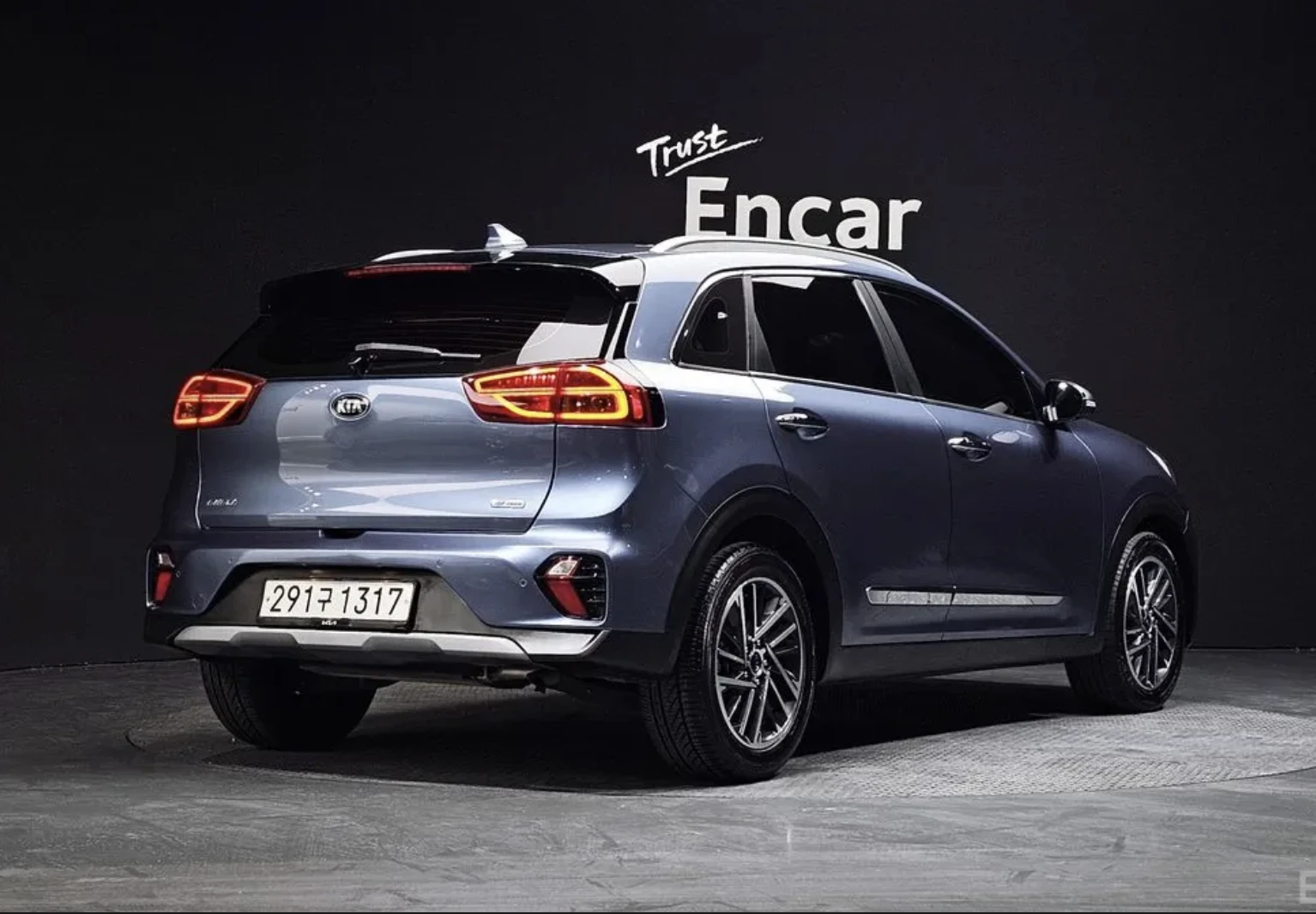 Kia Niro PRESTIGE* КОЖА* ПОДГРЕВ* НАВИ* , снимка 2 - Автомобили и джипове - 54127141