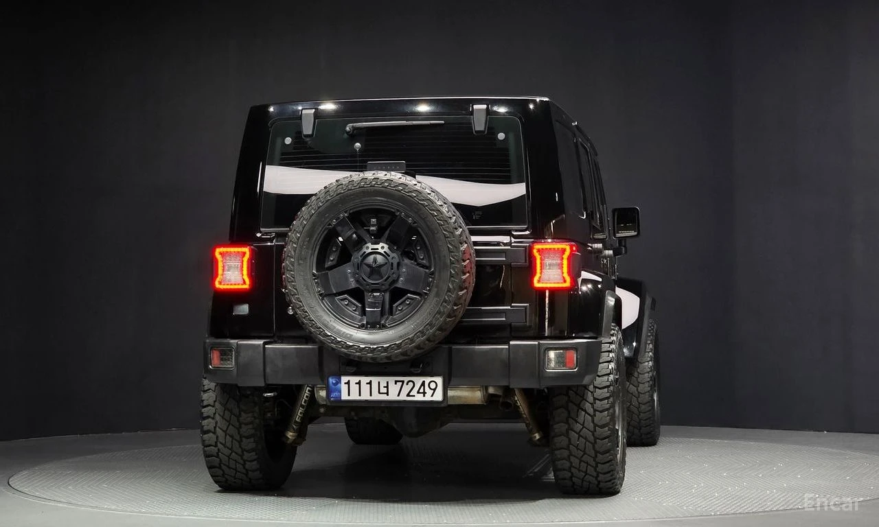 Jeep Wrangler UNLIMITED SAHARA/3.6/NAVI/КОЖА, снимка 4 - Автомобили и джипове - 54623451