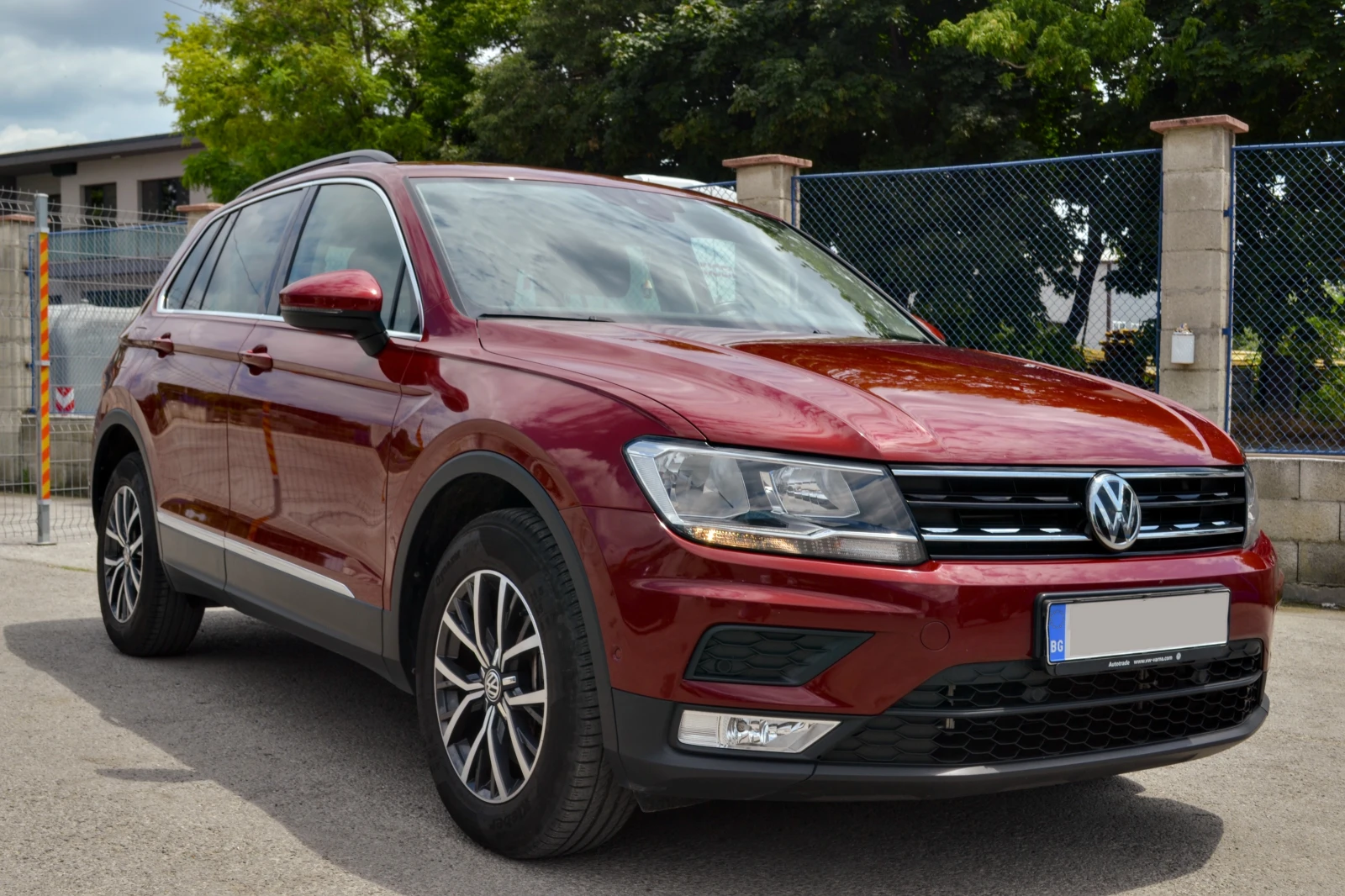 VW Tiguan 2.0TSI DSG, снимка 13 - Автомобили и джипове - 55220737