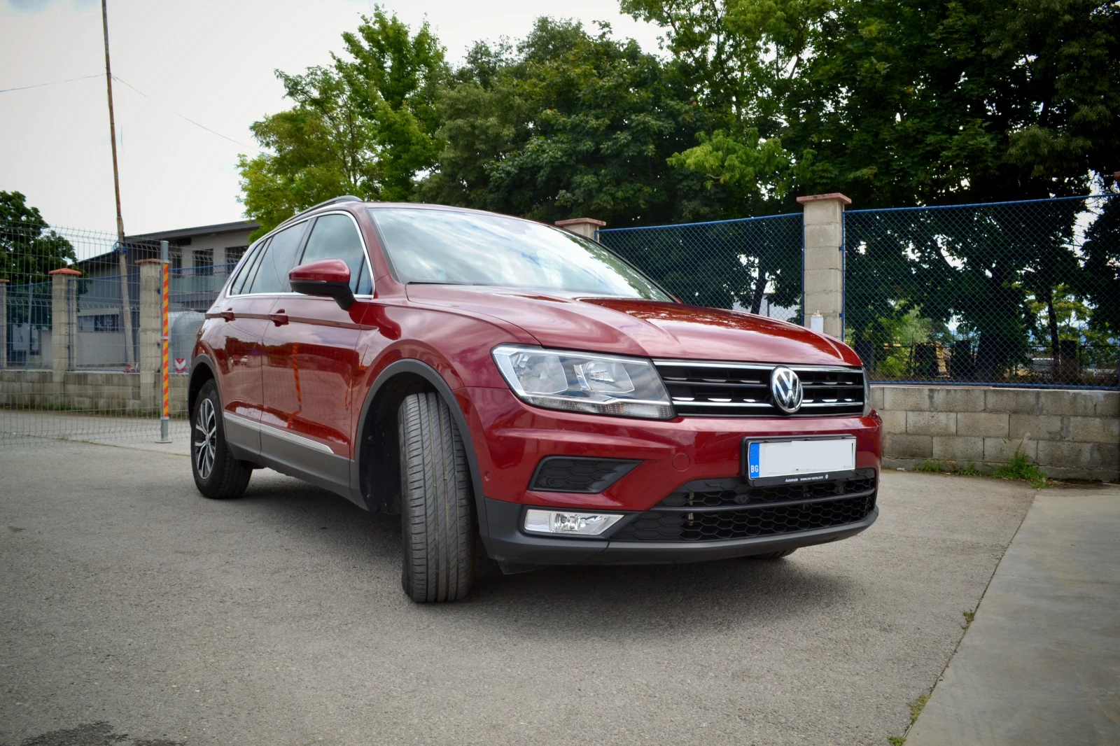 VW Tiguan 2.0TSI DSG, снимка 3 - Автомобили и джипове - 55220737