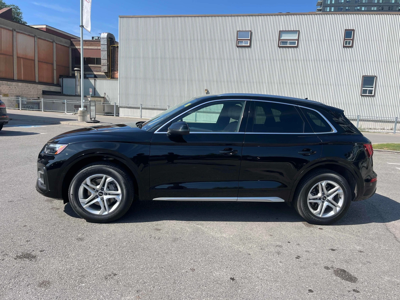 Audi Q5 * Komfort * CARFAX * БЕЗ ПЪРВОНАЧАЛНА ВНОСКА, снимка 14 - Автомобили и джипове - 55830976