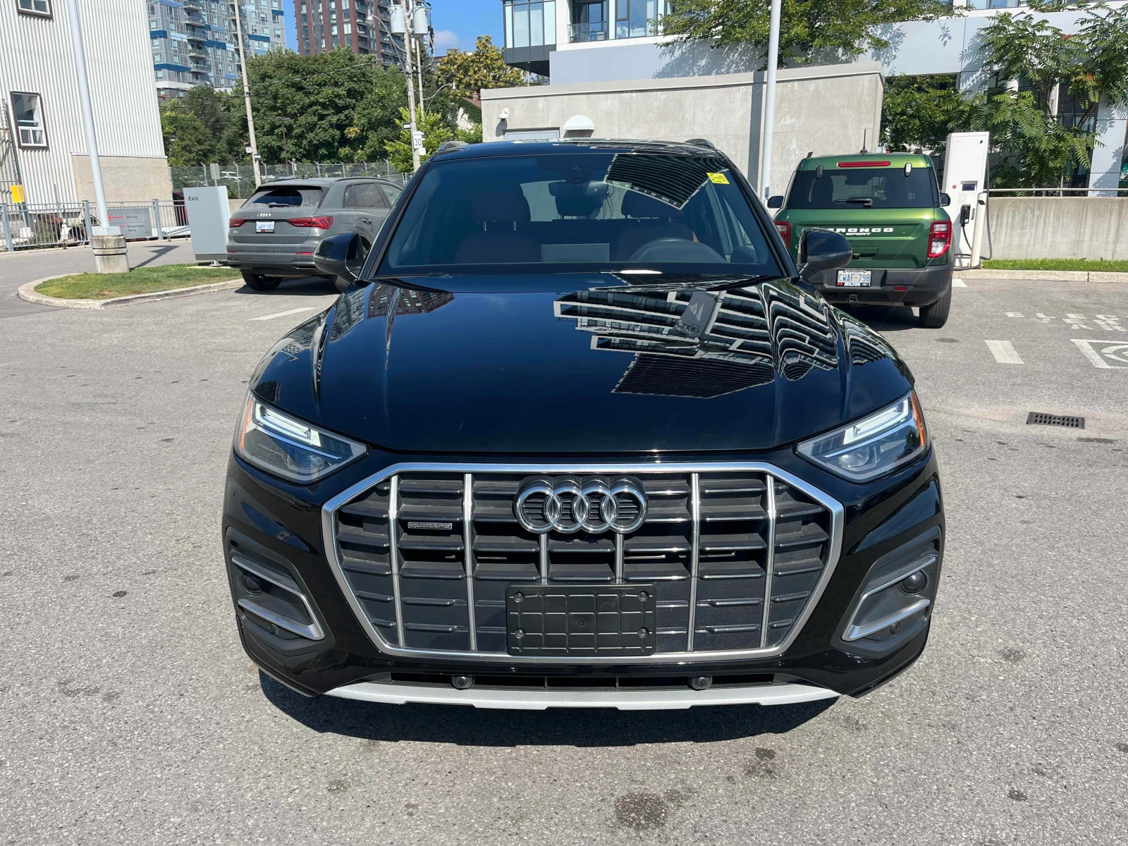 Audi Q5 * Komfort * CARFAX * БЕЗ ПЪРВОНАЧАЛНА ВНОСКА, снимка 6 - Автомобили и джипове - 55830976