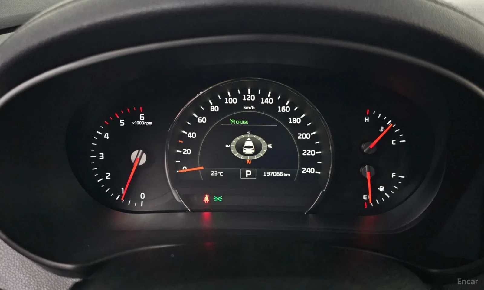 Kia Sorento 2.2d\4x4\360 камери\Обдухване, снимка 8 - Автомобили и джипове - 56327327