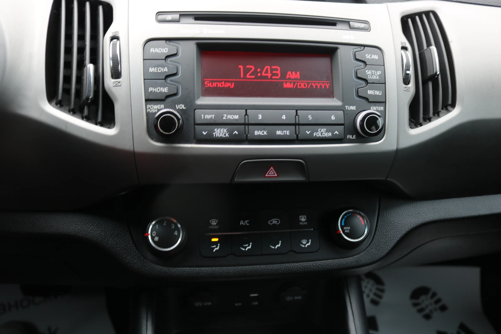 Kia Sportage 2.4 4x4, снимка 12 - Автомобили и джипове - 56349987