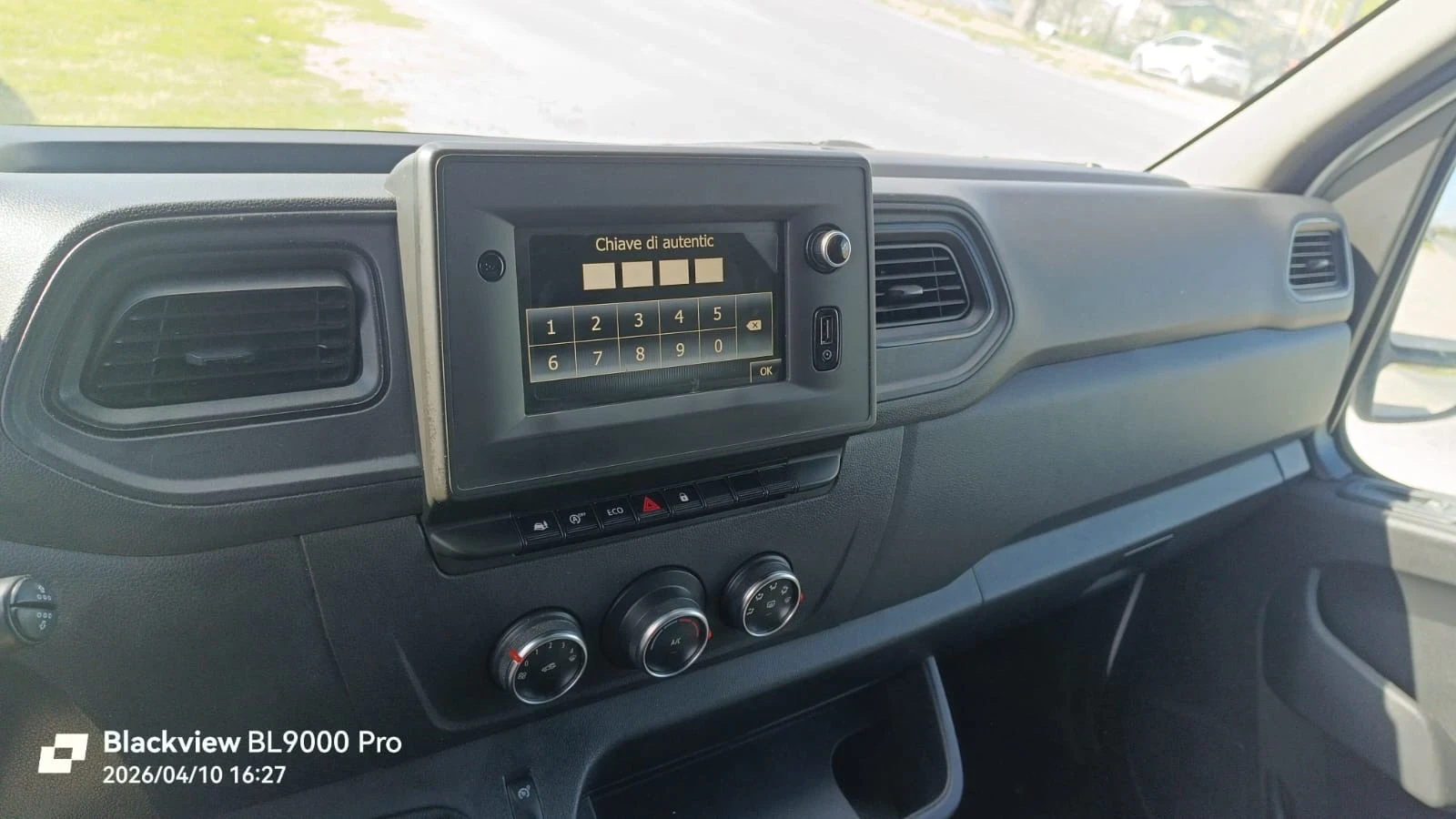 Renault Master 2.3 165 hp, снимка 10 - Бусове и автобуси - 54768014