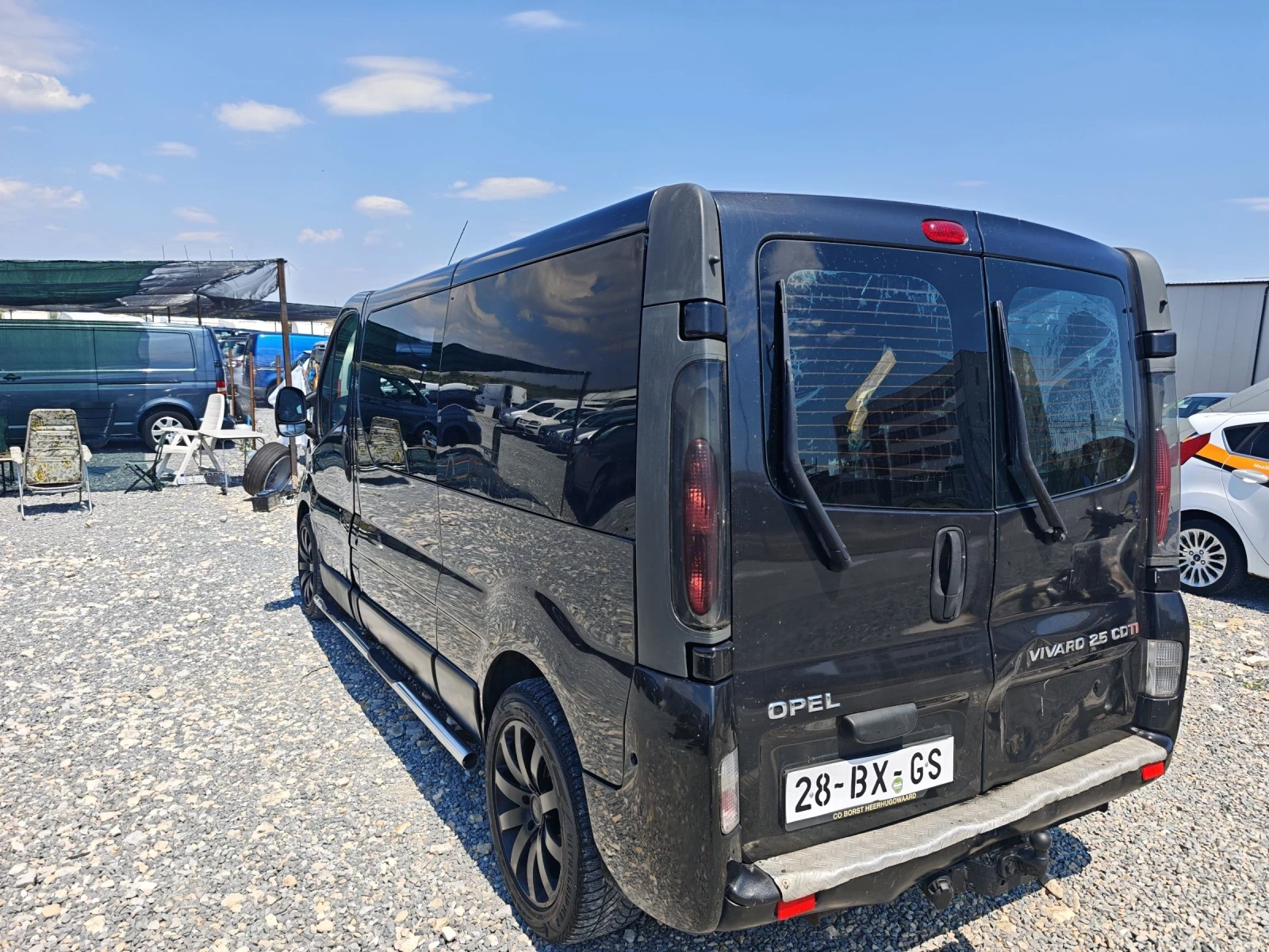 Opel Vivaro 2.5, снимка 7 - Бусове и автобуси - 55250471