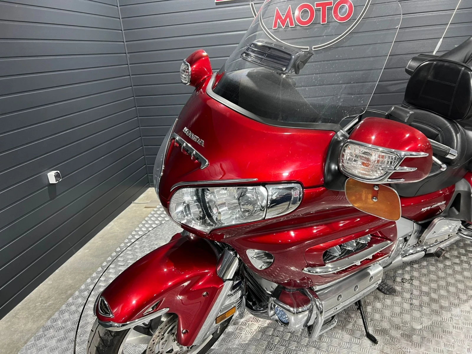 Honda Gold Wing RED STORM | Mobile.bg   16