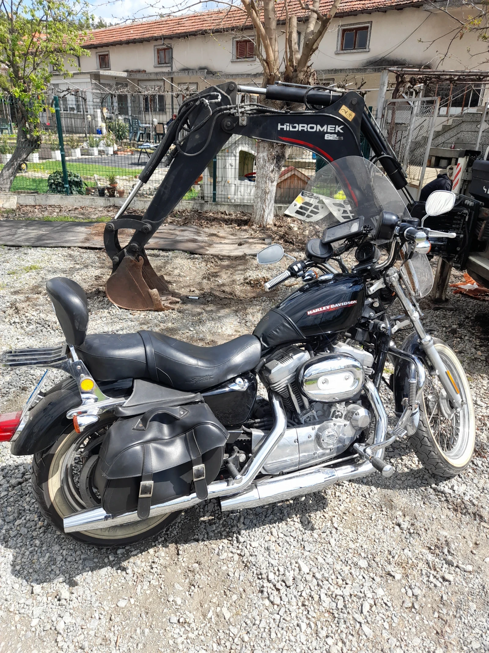 Harley-Davidson Sportster 883 - изображение 7