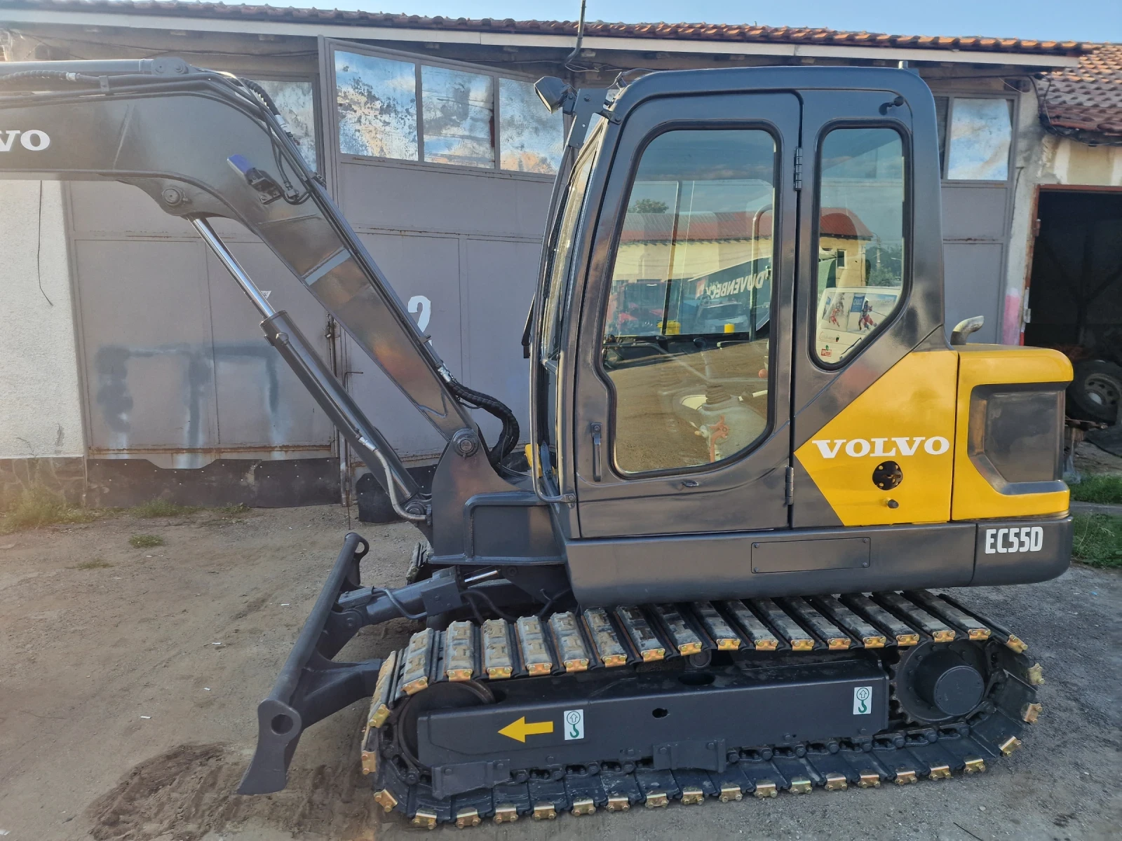 Багер Volvo EC55D, снимка 8 - Индустриална техника - 55788378