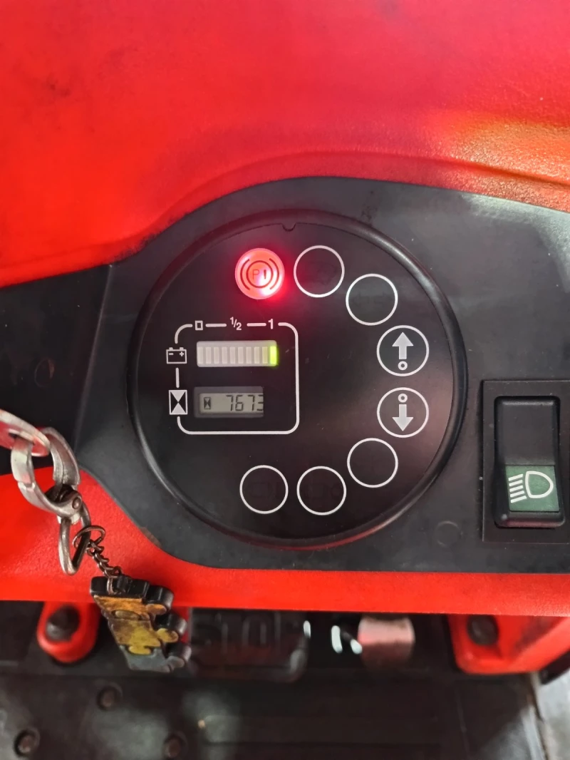 Електрокар Linde Електрически, снимка 7 - Индустриална техника - 52424512