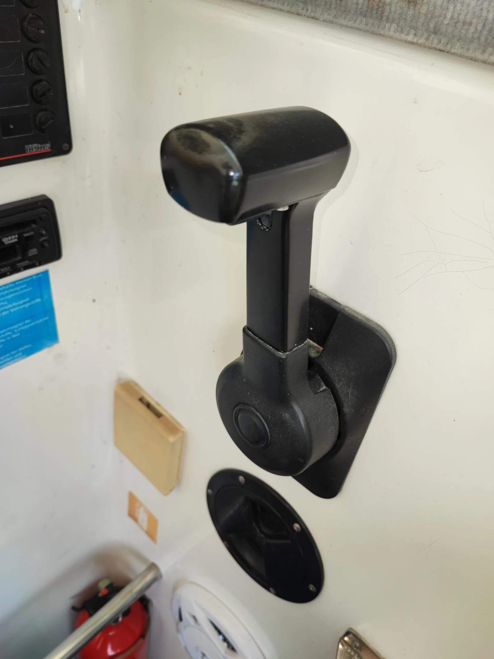������� ���� Ocqueteau 6, 45 | Mobile.bg � ����������� 8