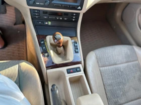 BMW 318 Touring, снимка 12