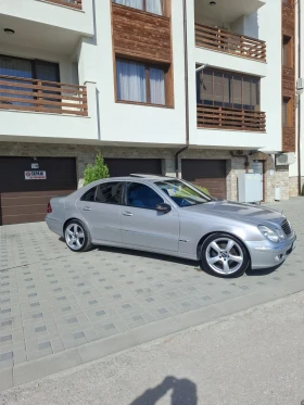 Mercedes-Benz E 220, снимка 3