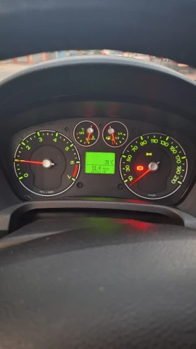 Ford Fiesta 1.4 i - 4400 лв. - 67284065 12