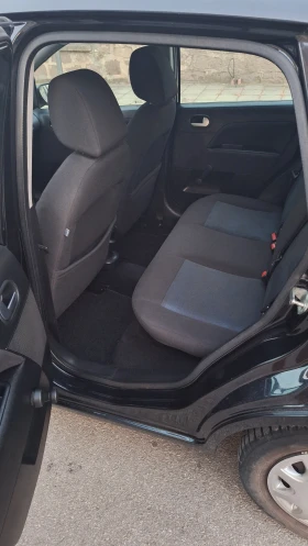Ford Fiesta 1.4 i - 4400 лв. - 67284065 9