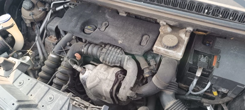 Peugeot 3008 1.6 HDI 8V, снимка 17 - Автомобили и джипове - 48320132