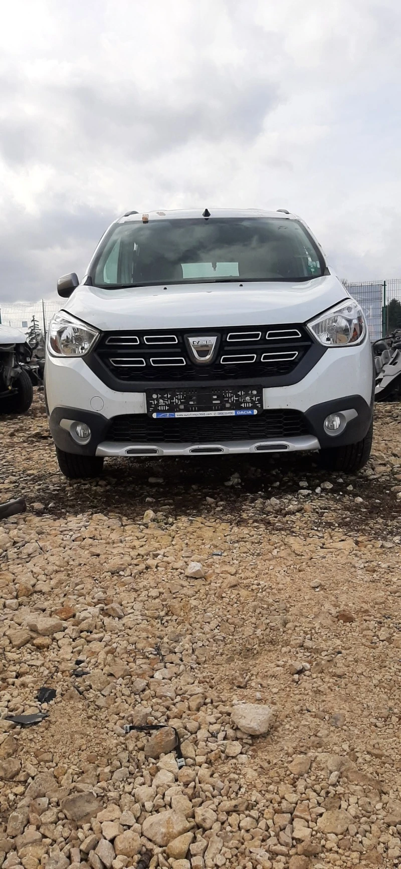 Dacia Lodgy 1,5DCI STEPWAY, снимка 1 - Автомобили и джипове - 39340760