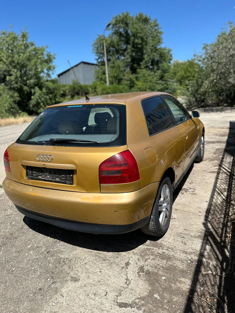 Audi A3 1.6i, снимка 4 - Автомобили и джипове - 46357479