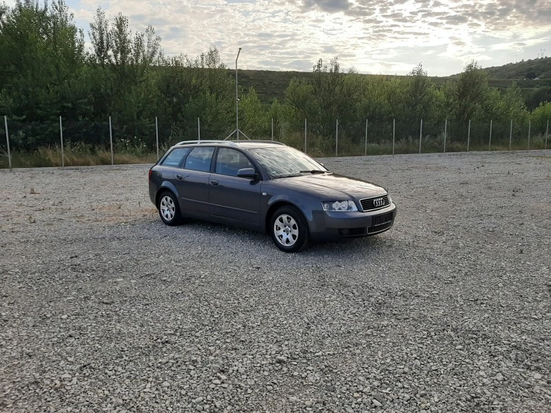 Audi A4 2.0 i, снимка 7 - Автомобили и джипове - 47231373