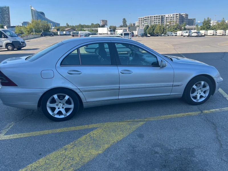 Mercedes-Benz C 220 2.2-143к.с., снимка 5 - Автомобили и джипове - 46722818